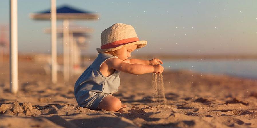 Aqui estão algumas coisas que você deve seguir para tirar uma soneca do seu bebê para dormir na praia