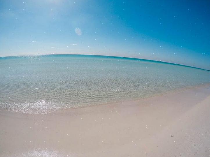 Esteja ciente das precauções necessárias quando na área da praia da Cidade do Panamá como o calor